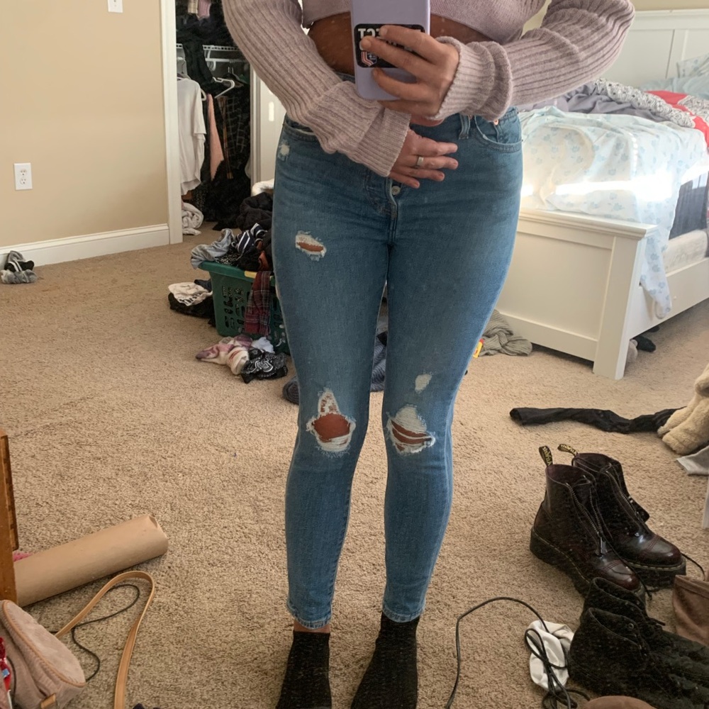Levi distressed jeans